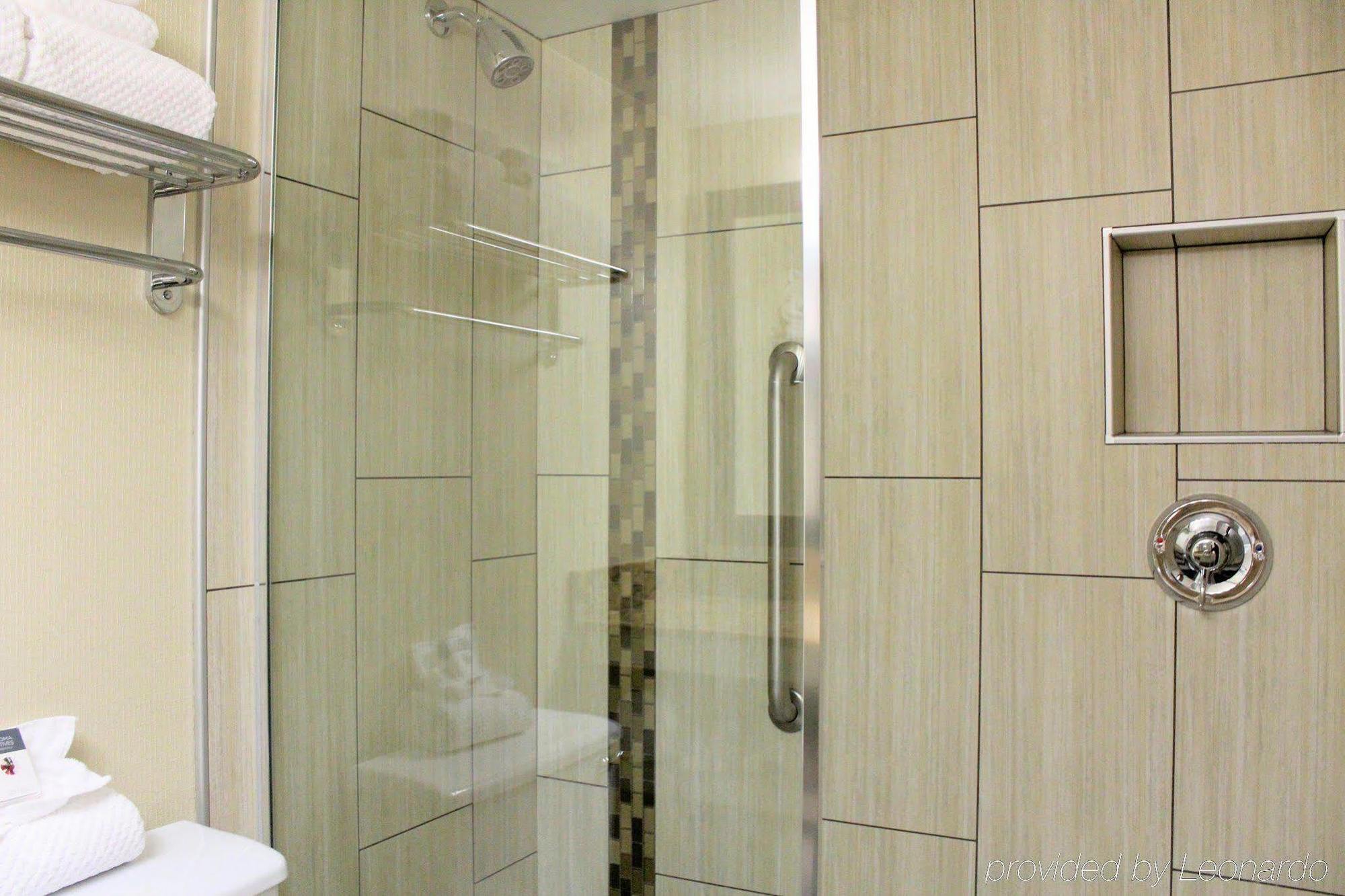 Doubletree By Hilton Downtown