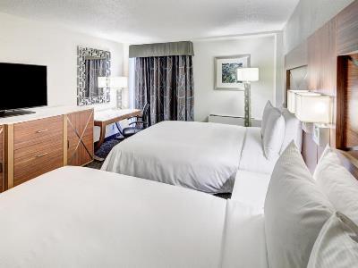 Doubletree By Hilton Downtown Hotel